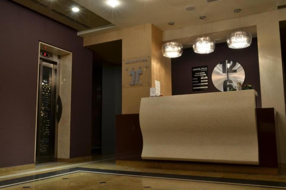 Отель Hotel Tolea Тырговиште-7